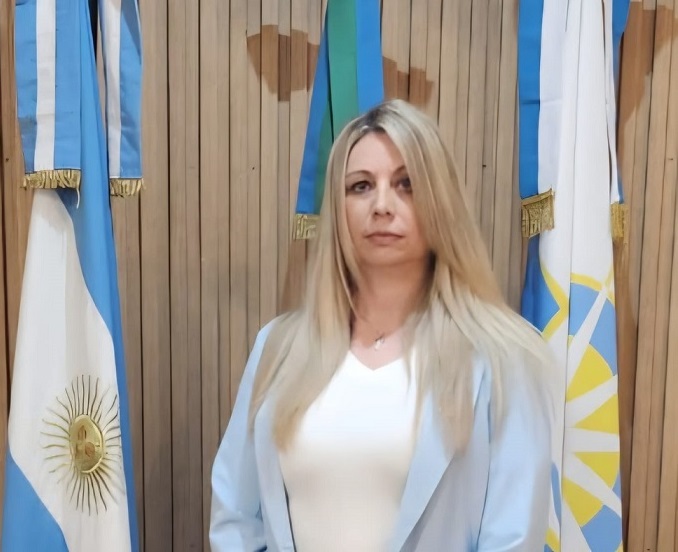 Carina Alejandra Acro